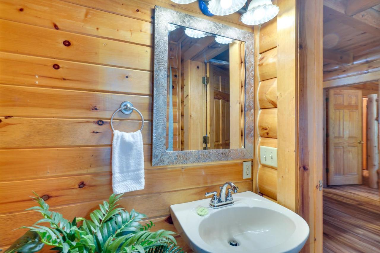 Lovely Gatlinburg Cabin With Private Hot Tub! Exterior foto